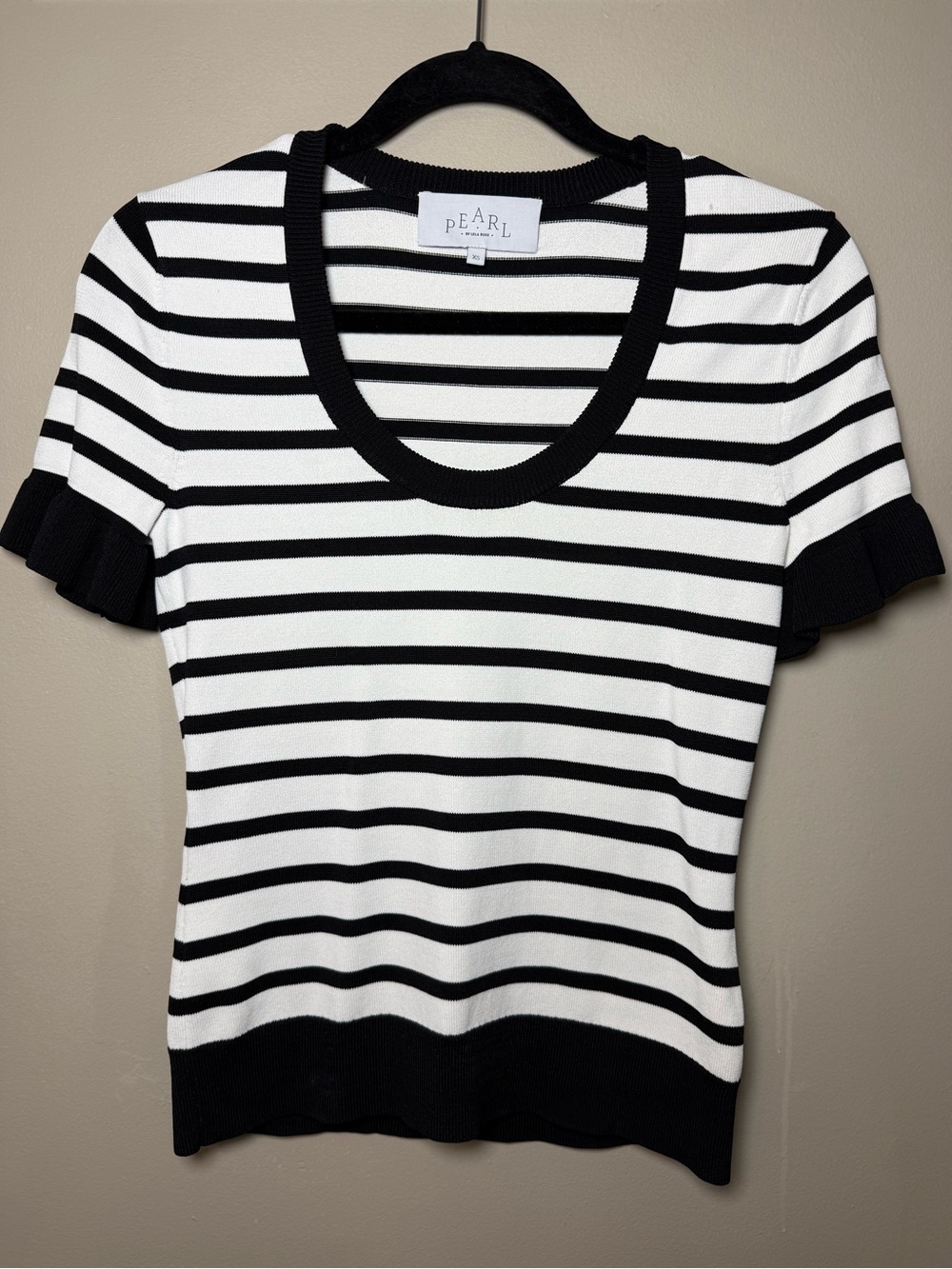 Pearl by Lela Rose Striped Ruffle Cuff Scoop Neck Knit Top Black White XS